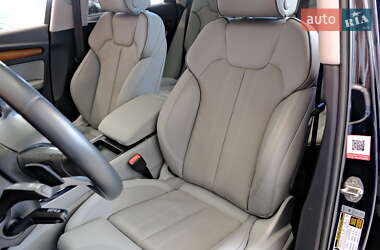 Внедорожник / Кроссовер Audi Q5 2022 в 