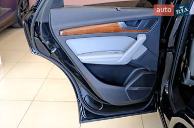 Внедорожник / Кроссовер Audi Q5 2022 в 