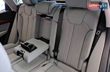 Внедорожник / Кроссовер Audi Q5 2022 в 