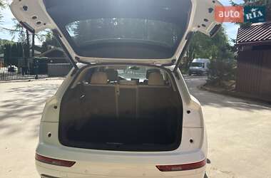 Внедорожник / Кроссовер Audi Q5 2017 в 