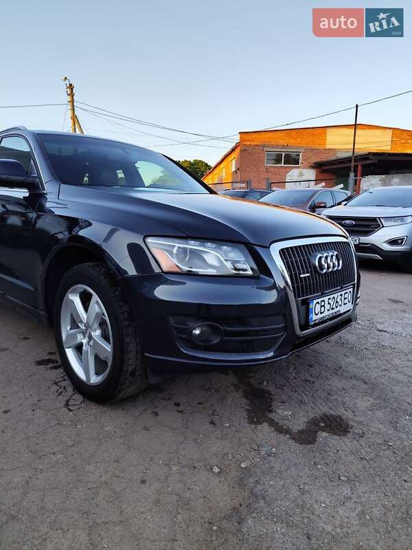 Внедорожник / Кроссовер Audi Q5 2012 в Чернигове