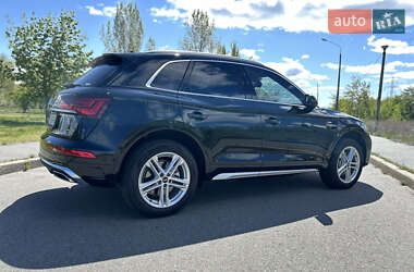 Внедорожник / Кроссовер Audi Q5 2023 в 