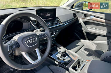 Внедорожник / Кроссовер Audi Q5 2023 в 