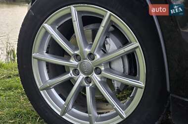 Позашляховик / Кросовер Audi Q5 2015 в 