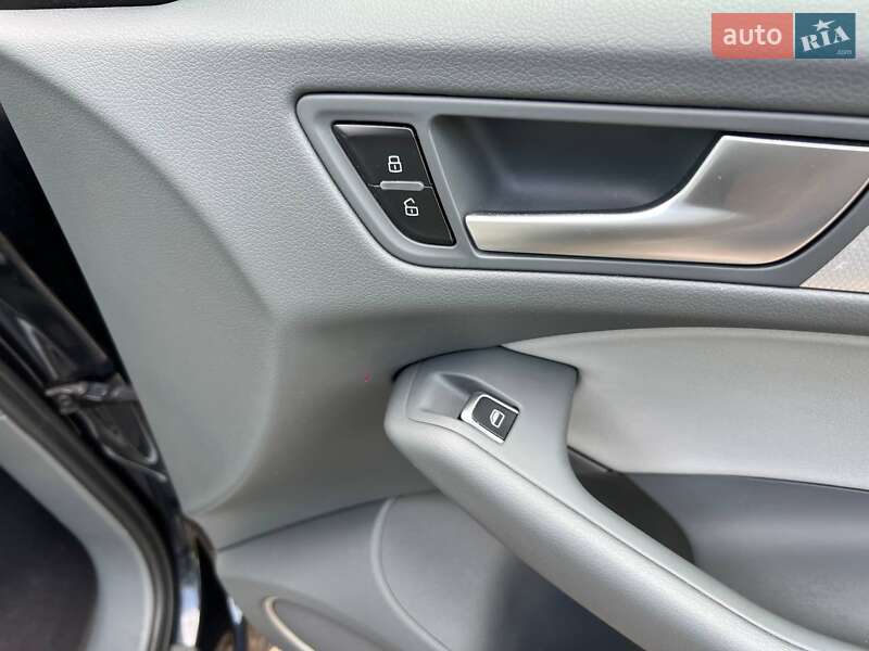 Внедорожник / Кроссовер Audi Q5 2015 в Киеве
