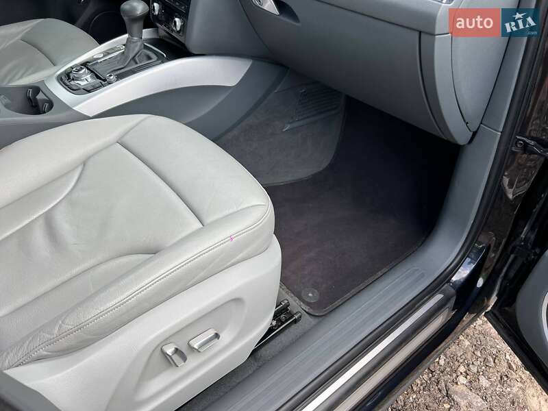 Внедорожник / Кроссовер Audi Q5 2015 в Киеве