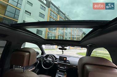 Внедорожник / Кроссовер Audi Q5 2017 в 