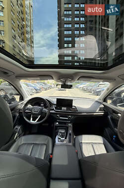 Внедорожник / Кроссовер Audi Q5 2022 в 