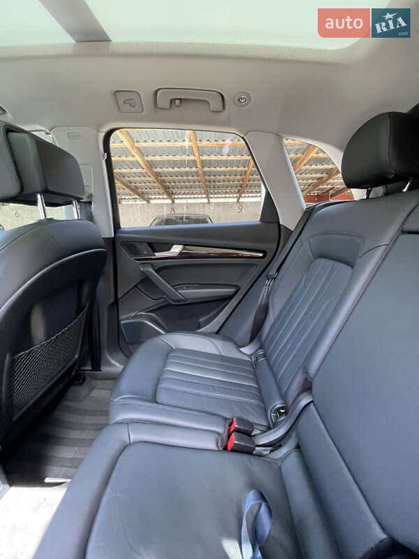 Внедорожник / Кроссовер Audi Q5 2018 в Киеве фото 10 Внедорожник / Кроссовер Audi Q5 2018 в Киеве