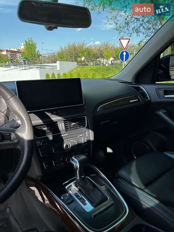 Внедорожник / Кроссовер Audi Q5 2011 в Львове
