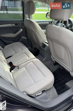 Внедорожник / Кроссовер Audi Q5 2010 в 