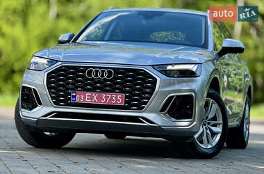 Внедорожник / Кроссовер Audi Q5 2021 в 