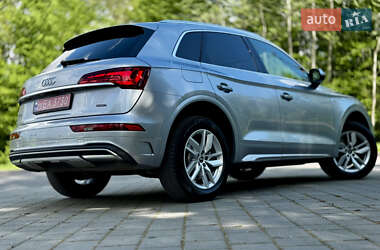 Внедорожник / Кроссовер Audi Q5 2021 в 