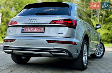 Внедорожник / Кроссовер Audi Q5 2021 в 