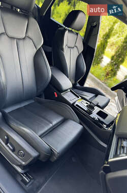 Внедорожник / Кроссовер Audi Q5 2021 в 