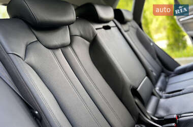 Внедорожник / Кроссовер Audi Q5 2021 в 