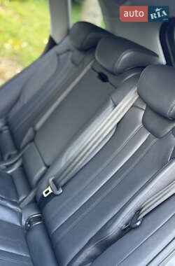 Внедорожник / Кроссовер Audi Q5 2021 в 