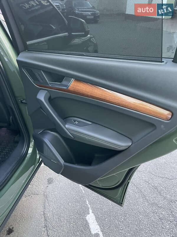 Позашляховик / Кросовер Audi Q5 2021 в Києві фото 43 Позашляховик / Кросовер Audi Q5 2021 в Києві