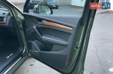 Внедорожник / Кроссовер Audi Q5 2021 в 