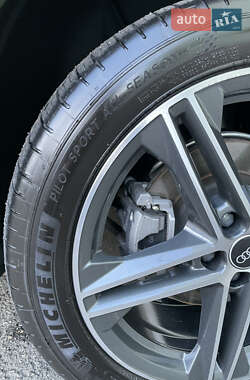 Внедорожник / Кроссовер Audi Q5 2021 в 