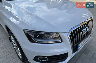 Позашляховик / Кросовер Audi Q5 2012 в 