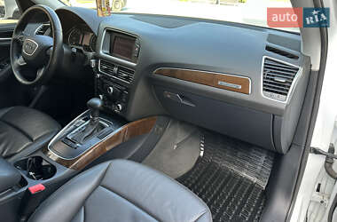 Позашляховик / Кросовер Audi Q5 2012 в 