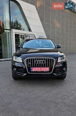 Внедорожник / Кроссовер Audi Q5 2016 в 