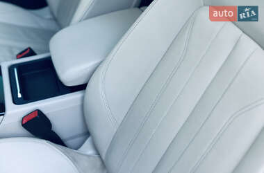 Внедорожник / Кроссовер Audi Q5 2018 в 