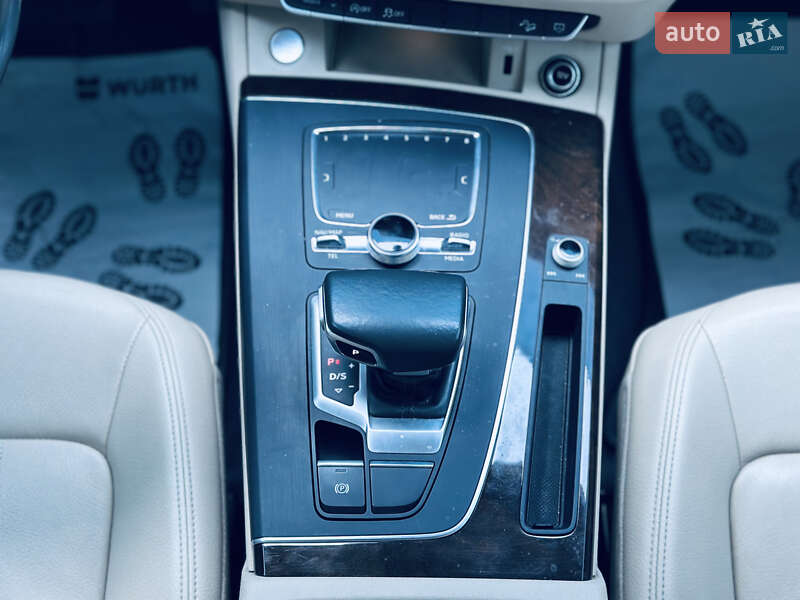 Внедорожник / Кроссовер Audi Q5 2018 в Кременчуге