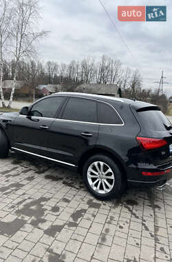 Позашляховик / Кросовер Audi Q5 2015 в 