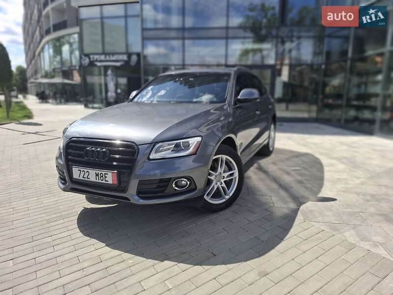 Внедорожник / Кроссовер Audi Q5 2015 в 