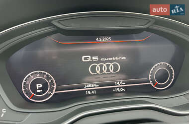 Внедорожник / Кроссовер Audi Q5 2017 в 
