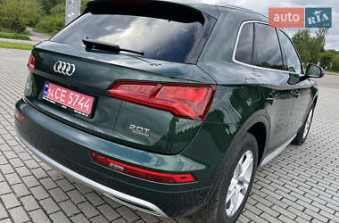Внедорожник / Кроссовер Audi Q5 2017 в 