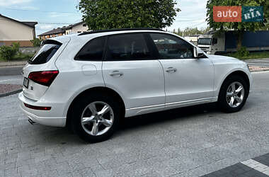 Позашляховик / Кросовер Audi Q5 2015 в 