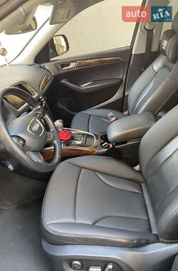 Позашляховик / Кросовер Audi Q5 2014 в 