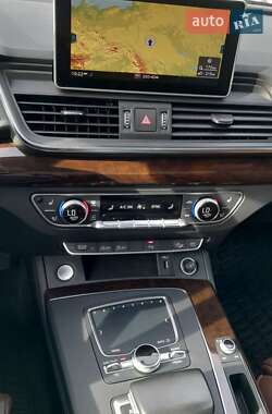 Позашляховик / Кросовер Audi Q5 2019 в 