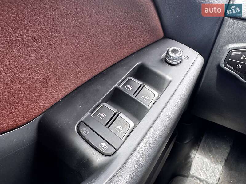 Позашляховик / Кросовер Audi Q5 2015 в Дніпрі