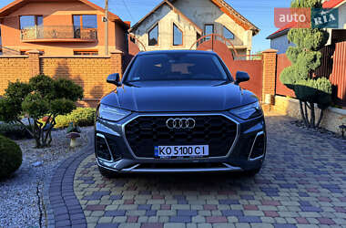 Внедорожник / Кроссовер Audi Q5 2022 в 