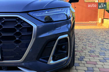 Внедорожник / Кроссовер Audi Q5 2022 в 