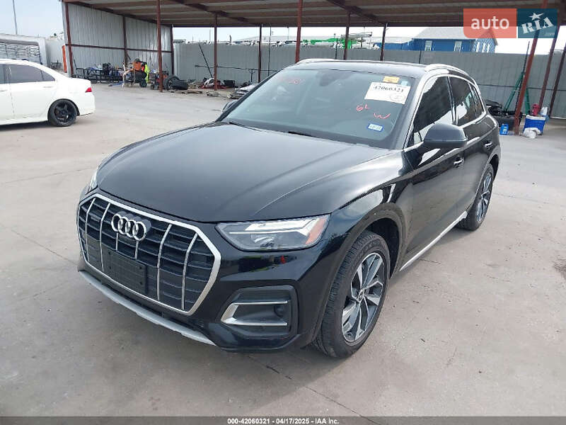 Внедорожник / Кроссовер Audi Q5 2021 в 