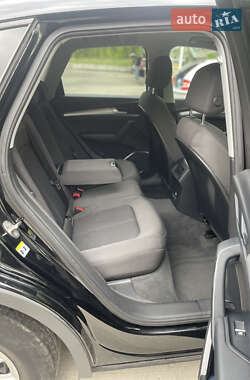 Внедорожник / Кроссовер Audi Q5 2020 в 