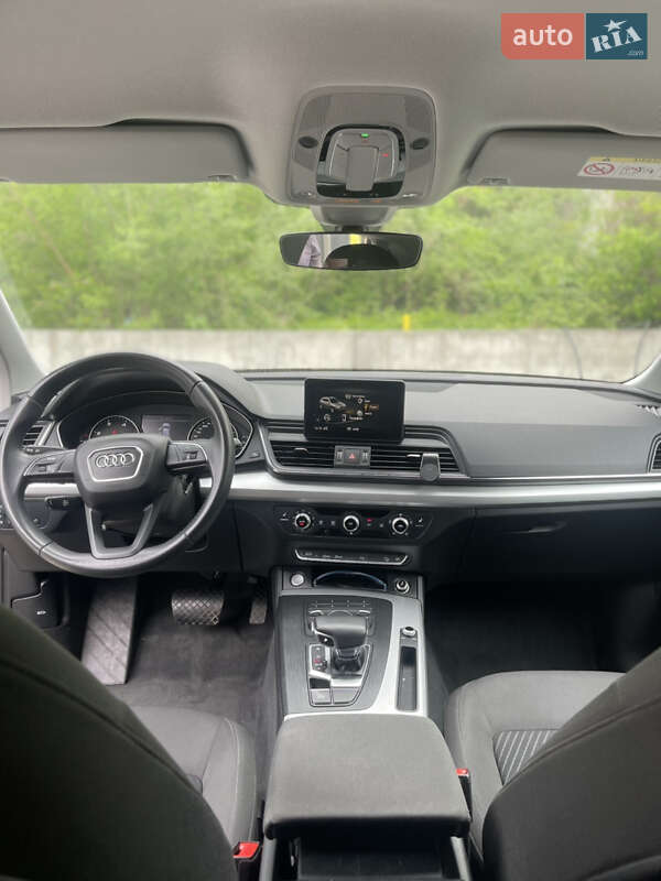 Внедорожник / Кроссовер Audi Q5 2020 в Киеве