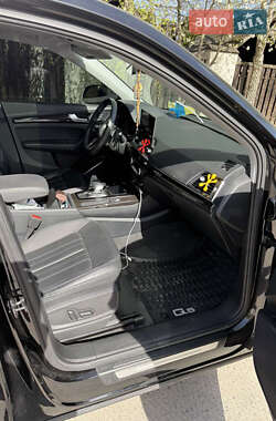 Позашляховик / Кросовер Audi Q5 2023 в 