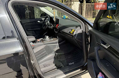 Позашляховик / Кросовер Audi Q5 2023 в 