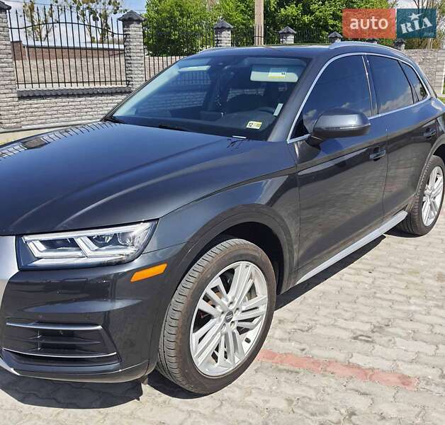 Внедорожник / Кроссовер Audi Q5 2018 в Костополе