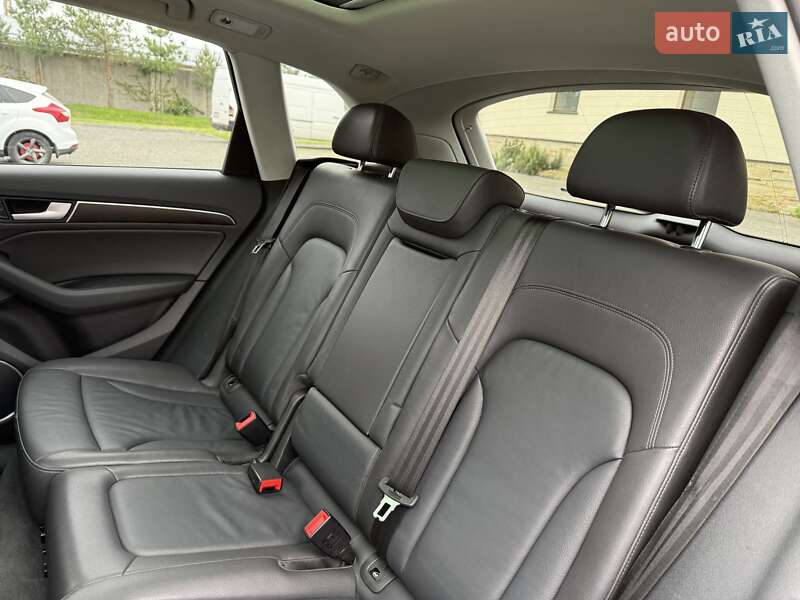 Позашляховик / Кросовер Audi Q5 2016 в Львові