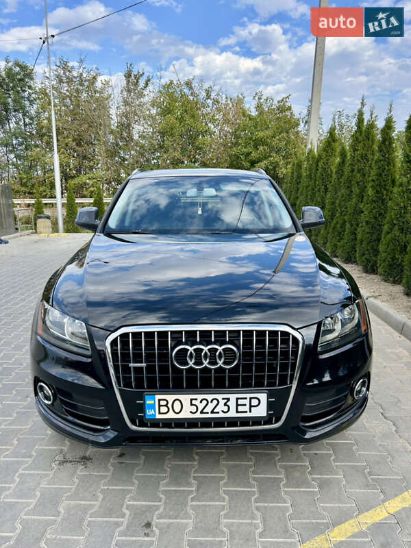 Внедорожник / Кроссовер Audi Q5 2013 в Тернополе