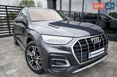 Внедорожник / Кроссовер Audi Q5 2021 в 