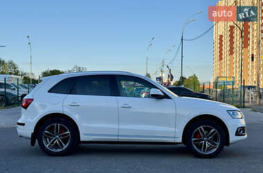 Позашляховик / Кросовер Audi Q5 2012 в 