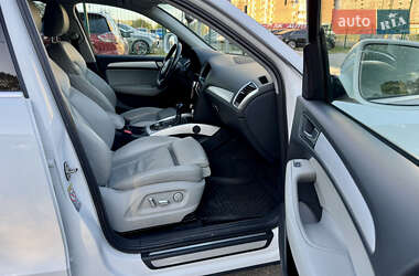 Позашляховик / Кросовер Audi Q5 2012 в 